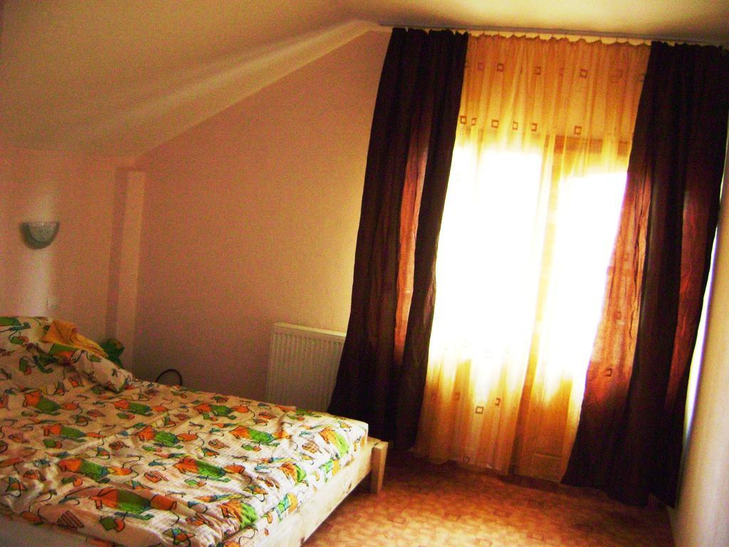 Casa Mora Hotel Sucevita Room photo