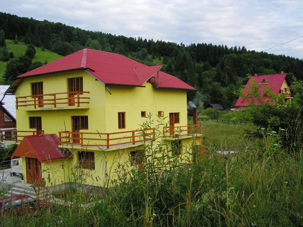Casa Mora Hotel Sucevita Exterior photo